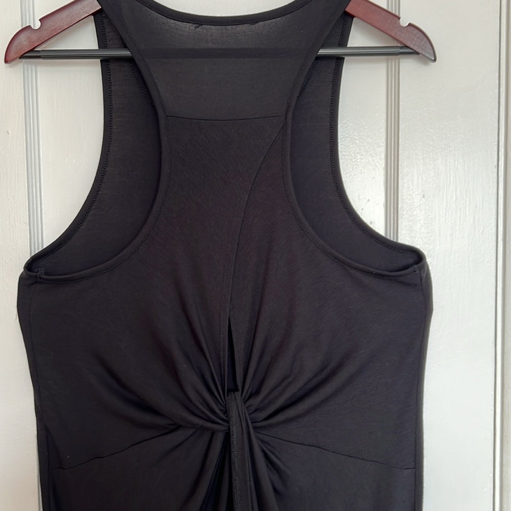Black razorback tank -size M